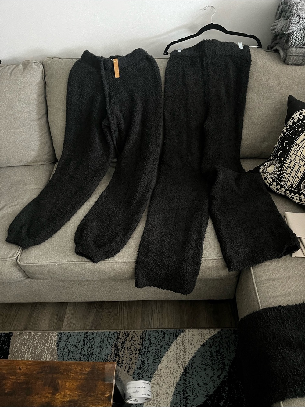 SKIMS 2 Piece Set Black Cozy Sherpa Bell Bottom and Elastic Ankle Lounge Pants